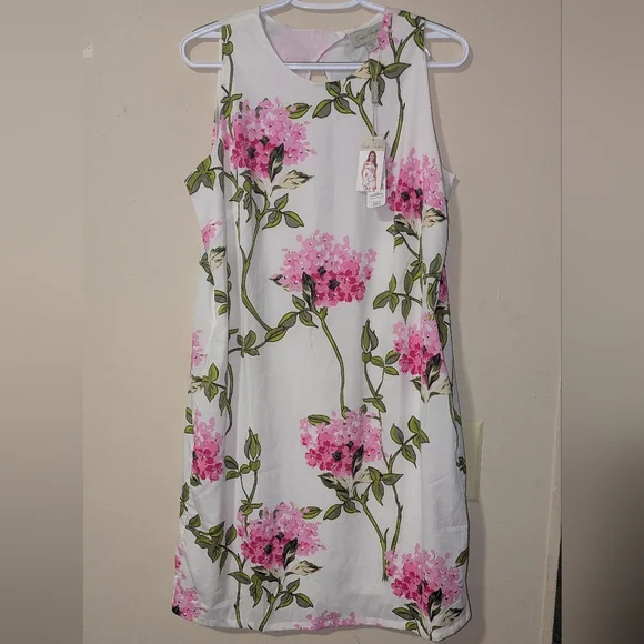 Charlie Paige Floral Dress NWT - Picture 2 of 7